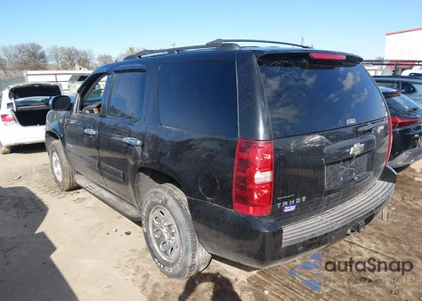 2009 Chevrolet Tahoe Ls z USA, uszkodzony, nr VIN 1GNFC13059R295261